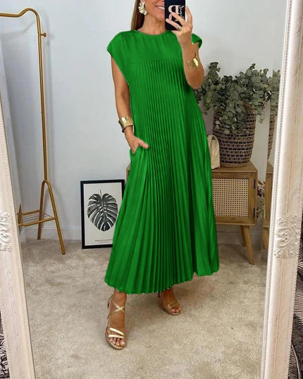 Ladies' Sleeveless Pleated Dress, Simple Round Neck Design
