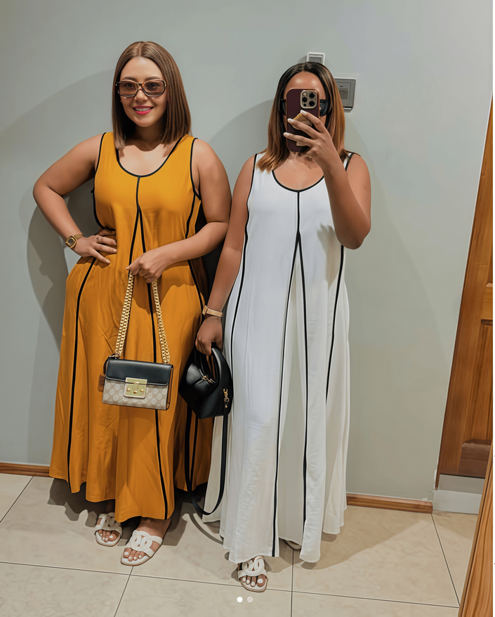 Sleeveless A-line Dress with Simple Line Design