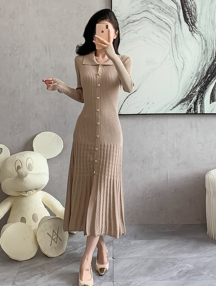 Button-Front Ribbed Knit Midi Dress with Long Sleeves and Pleated Hem Design
