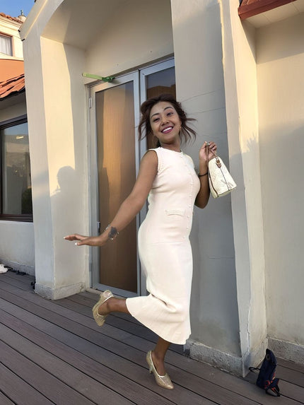 Elegant Women's Knitted Dress - Decorative Buttons