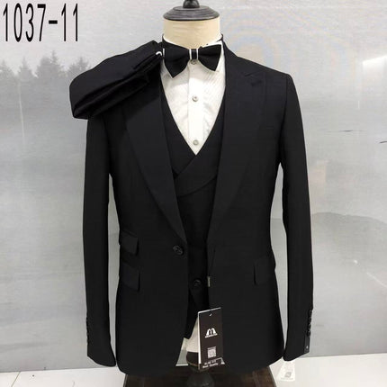 Black peak-lapel 3-piece slim fit suit with vest and dress shirt