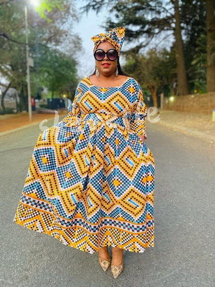 Chevron maxi dress with multicolor zigzag print, wide sleeves and flowing skirt