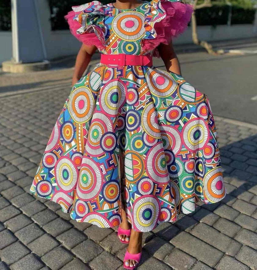 Circle Motif Structured Sleeve Dress