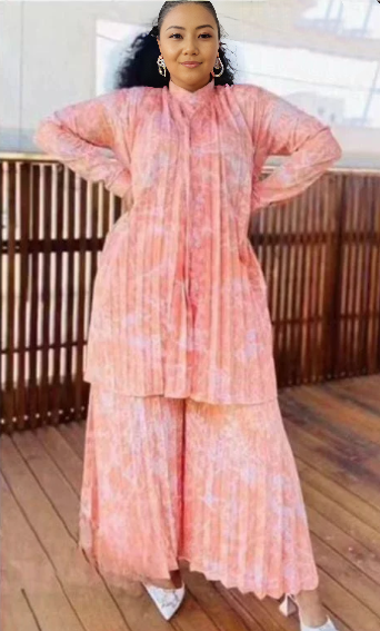 Peach pleated twin set with loose fit, long sleeves, layered tunic and wide-leg pants