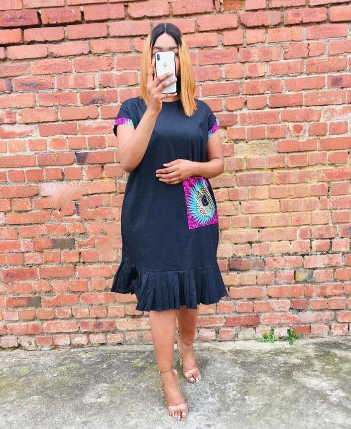 Dark navy pleated hem dress with short sleeves and colorful side pocket