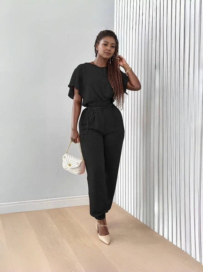 Black twin set: short-sleeve top with elastic waist jogger pants