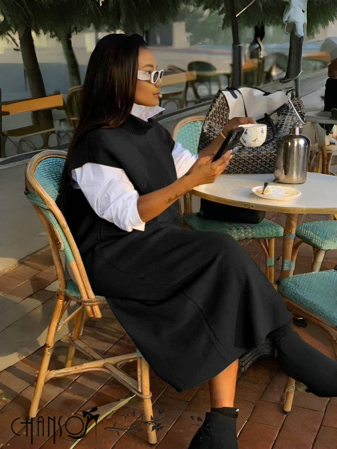 Sleeveless layered knit dress in black loose fit