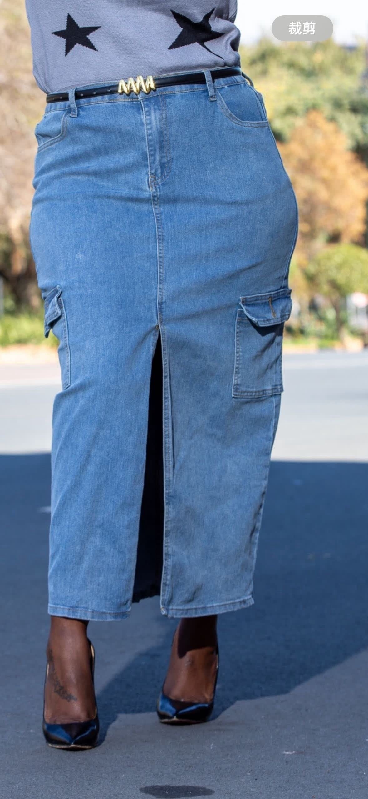 Denim midi skirt with front slit and cargo pockets
