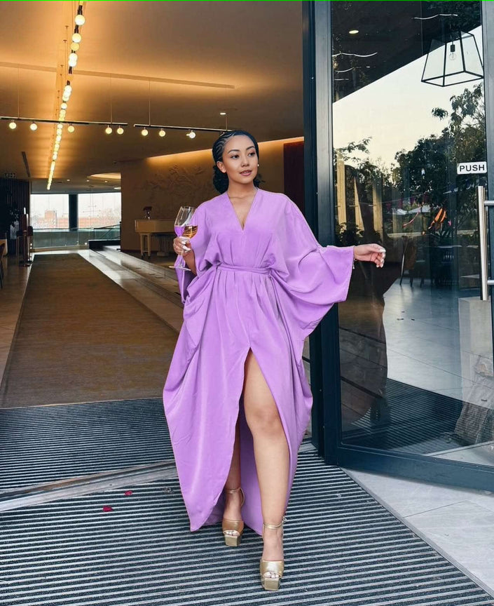 Light-purple loose-fit maxi dress, V-neck, long sleeves, split hem