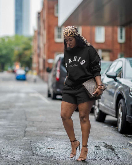 Loose-fit sweatshirt and shorts set, black