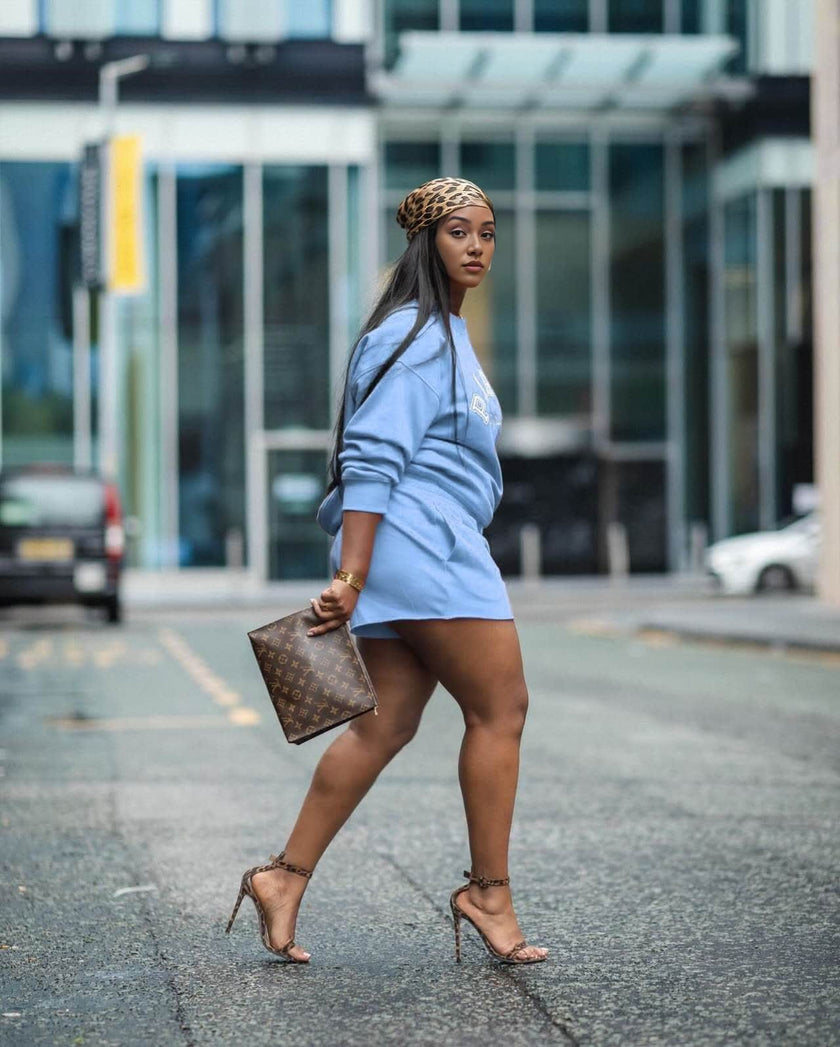 Loose-fit sweatshirt and shorts set, sky-blue