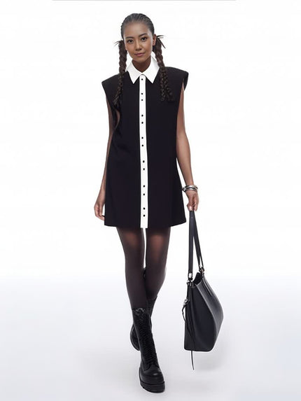 Sleeveless shirt dress with white contrast collar and button placket