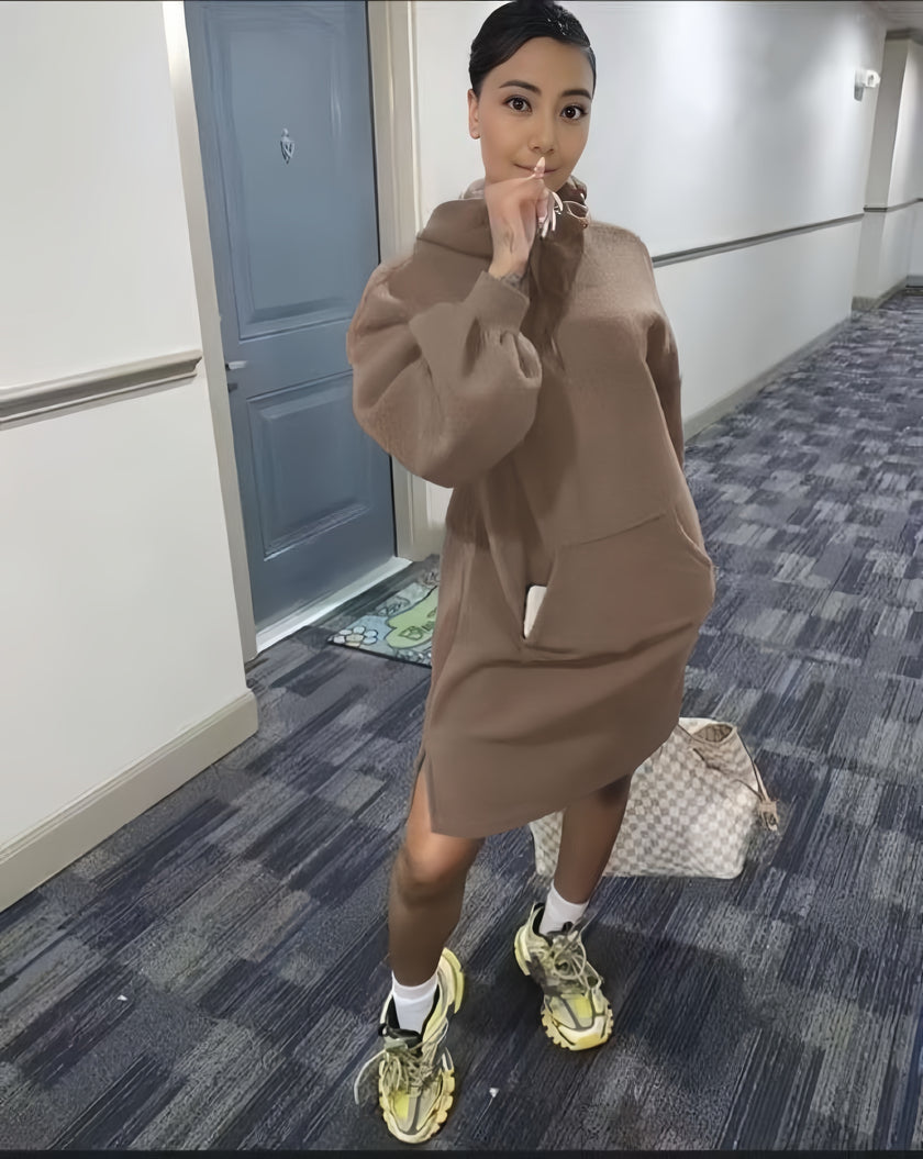 Casual Loose-Fit Hoodie - Front Pocket Design and Long Sleeve Features