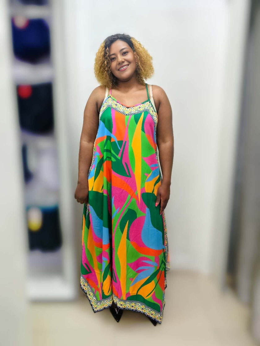 Abstract print maxi dress with adjustable straps, sleeveless, colorful multicolor