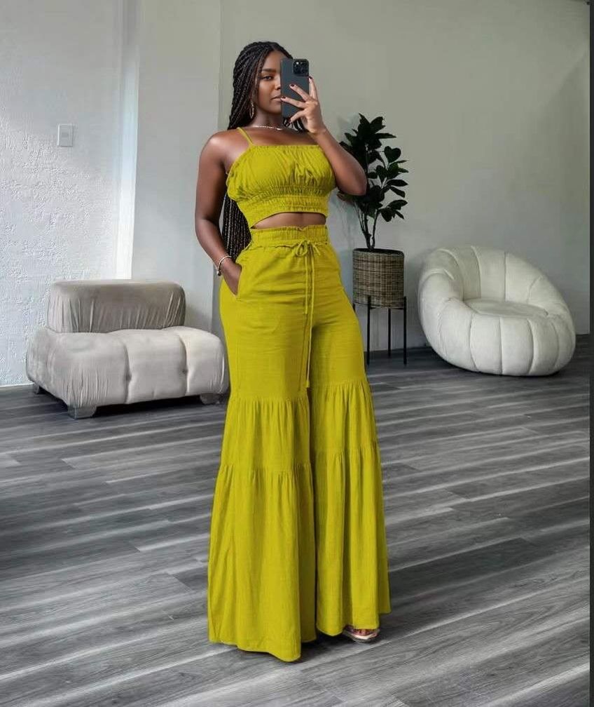 Yellow-Green Set: Volant-Crop-Top und lange Rockhose mit Kordelzug