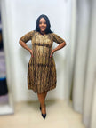 Wavy midi dress with short sleeves, round neck, brown gold abstract pattern