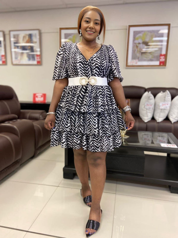 Zebra print puff sleeve dress with V-neck and elastic waist, black-and-white with belt