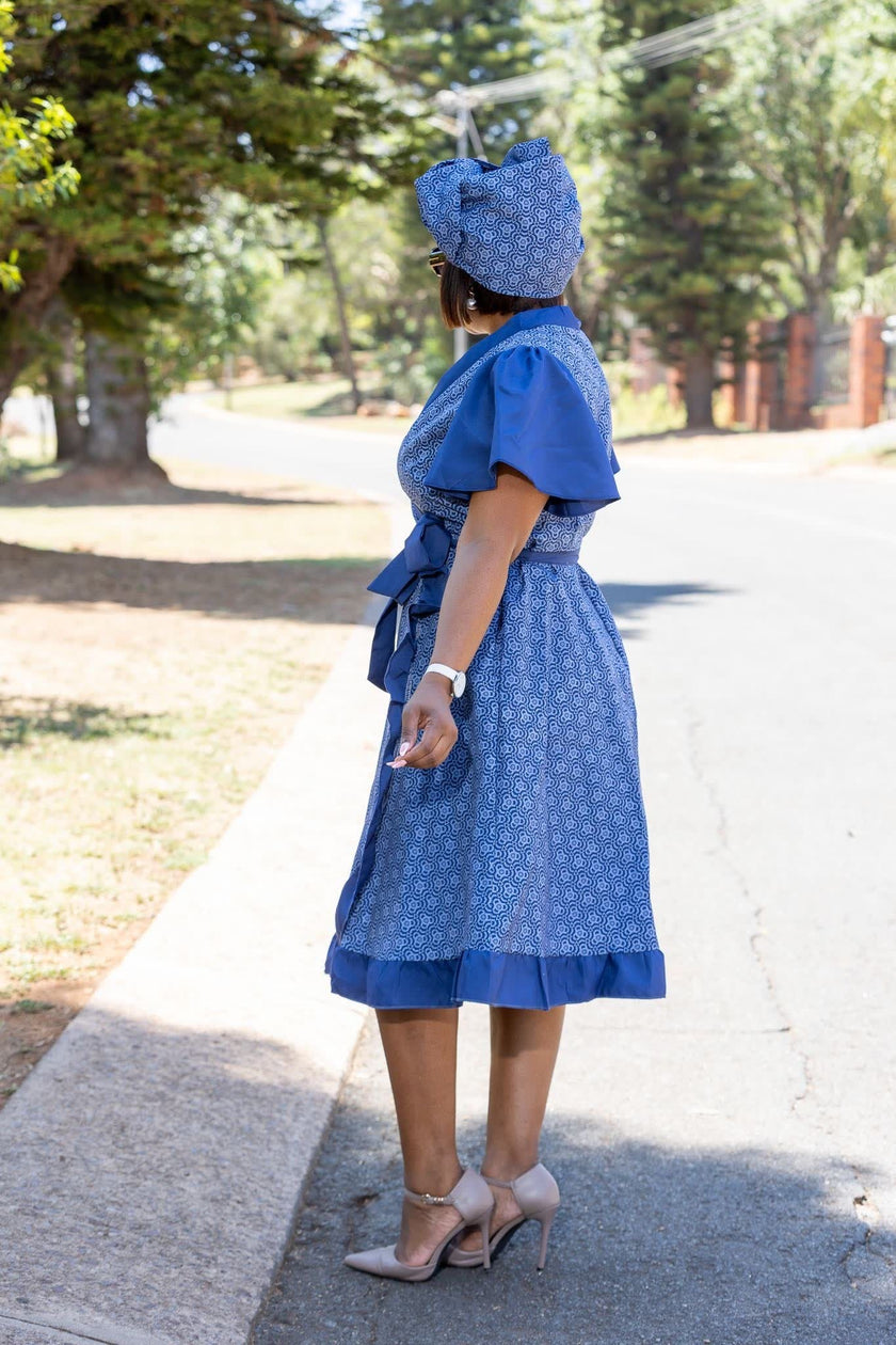 Ethnic Wrap Dress, V-Neck Short Sleeves, Geometric Pattern, Waist Tie Design, Ruffled Hem Decoration