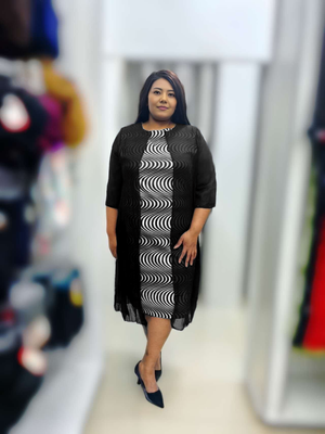 Black plus-size midi dress with swirl stripe print, 3/4 sleeves and crew neckline