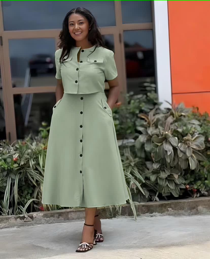 Light green collared button-front waist-fit midi dress with pockets, short sleeves
