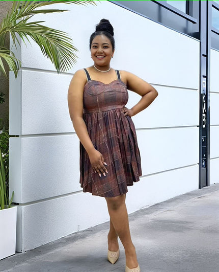 Women's Sleeveless Plaid Dress with Pleated Skirt and Adjustable Straps