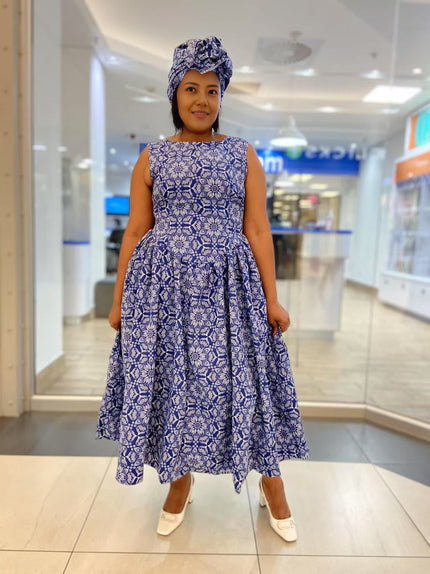Geometric midi dress in blue, sleeveless loose fit with gathered skirt