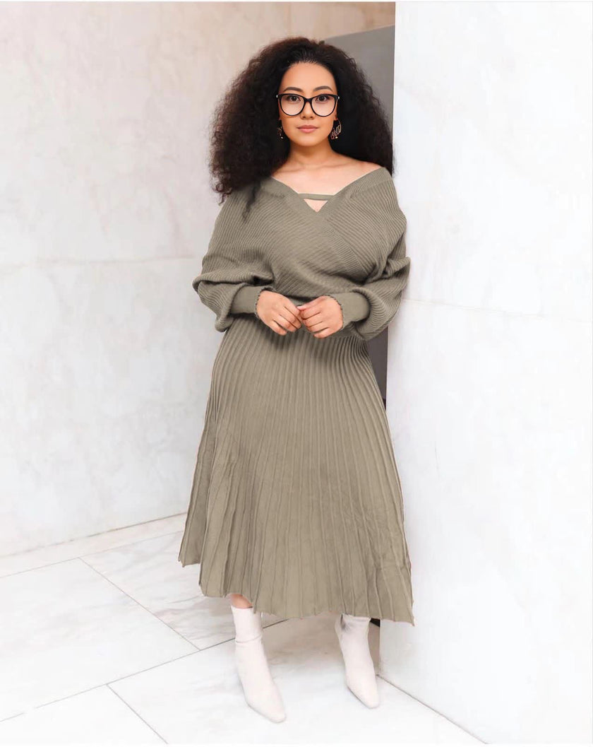 Knit top and pleated midi skirt set in grey, V-neck long sleeves