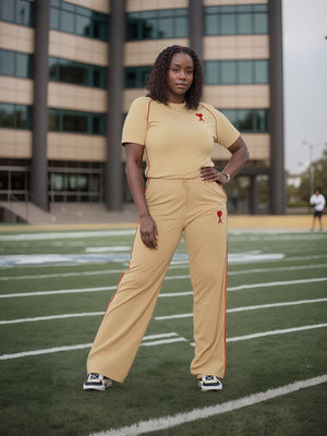 Casual Two-Piece Set with Red Trim｜Short Sleeve Top × Wide-Leg Pants × Chest Embroidery