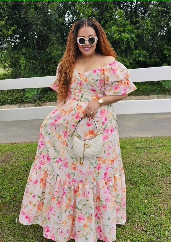 Floral puff-sleeve maxi dress with tiered skirt, pink and green
