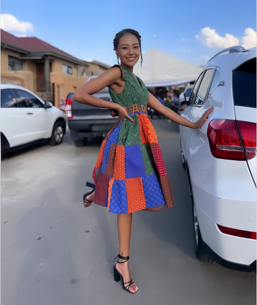 Ethnic Patchwork Dress, Suitable for Daily Wear, Unique Patchwork Design, Showcasing Various Patterns and Details