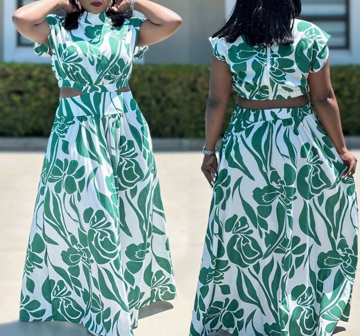 Floral twin set maxi skirt with stretch waist, green and white floral pattern