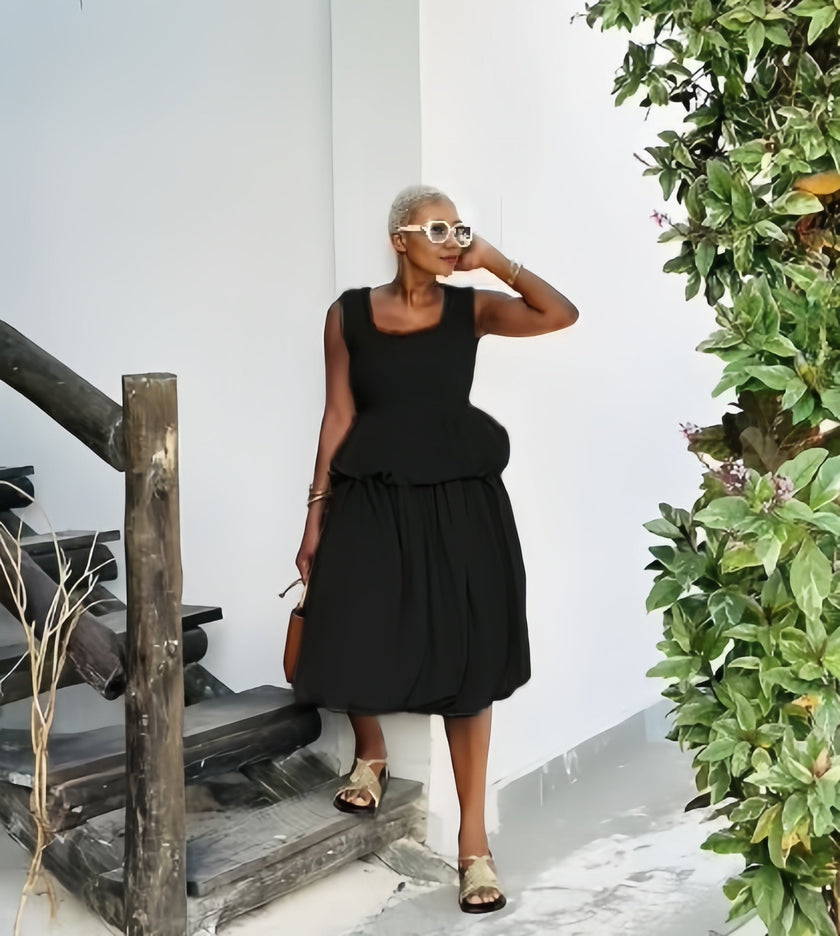 Sleeveless square-neck midi dress in black with tiered bubble hem