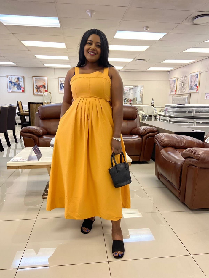 Sleeveless High-Waist Pleated Dress