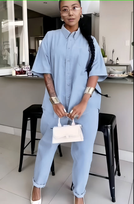 Light blue short-sleeve button shirt and matching trousers twin set