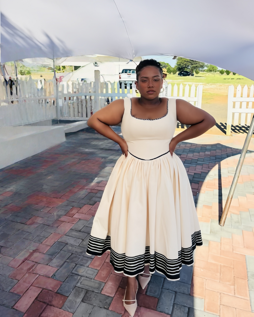 Women's Fitted Dress with Contrast Trim and Flared Hem