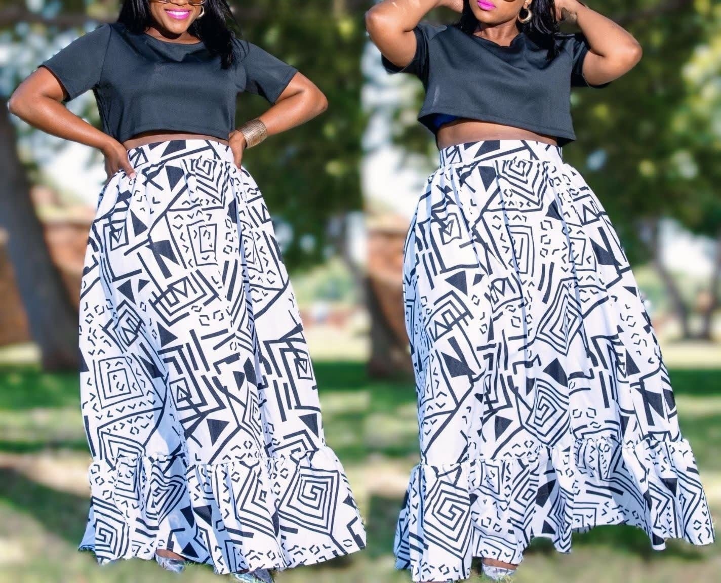Black short-sleeve top and maxi geometric print skirt (white and navy)