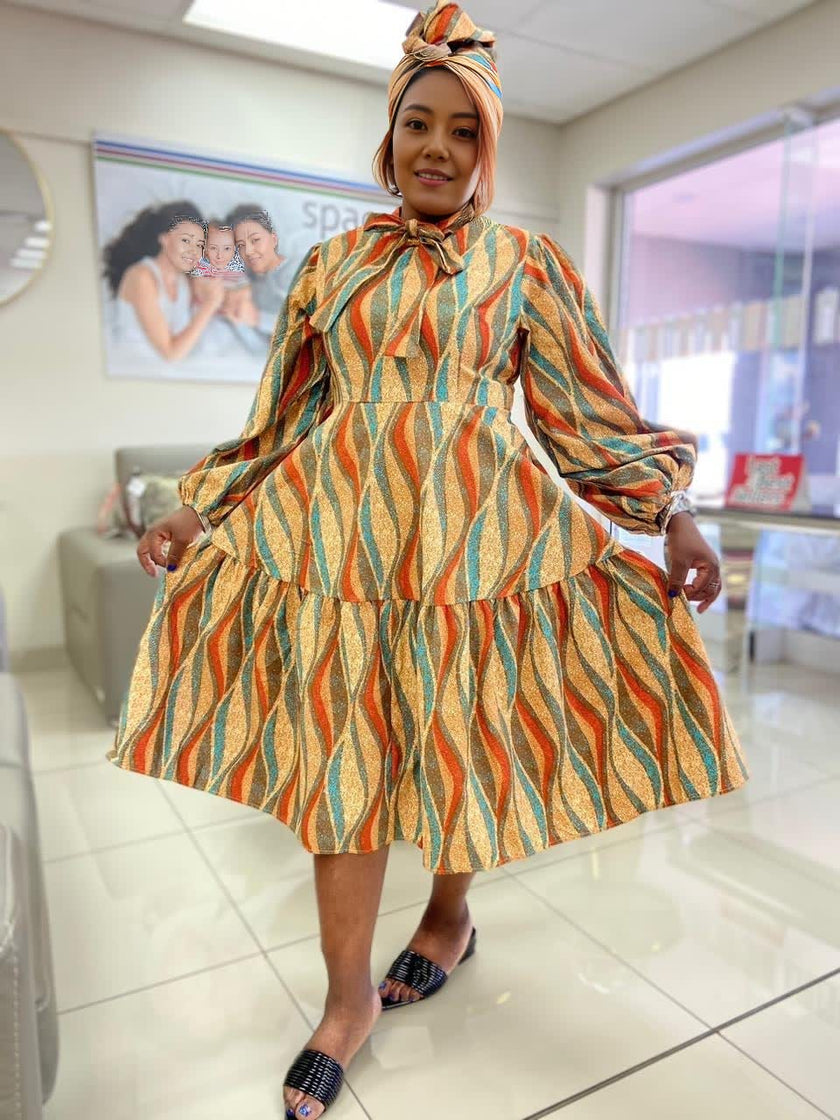 Geometric Wave Pattern Knee-Length Dress with Neck Bow