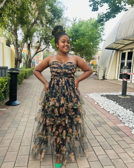 Strapless printed midi evening dress with tiered ruffle skirt, sleeveless.