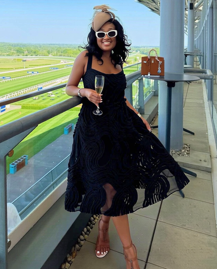 Dress Sleeveless Fitted Swirl Detail Elegant Racecourse Scene