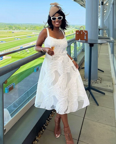 Dress Sleeveless Fitted Swirl Detail Elegant Racecourse Scene