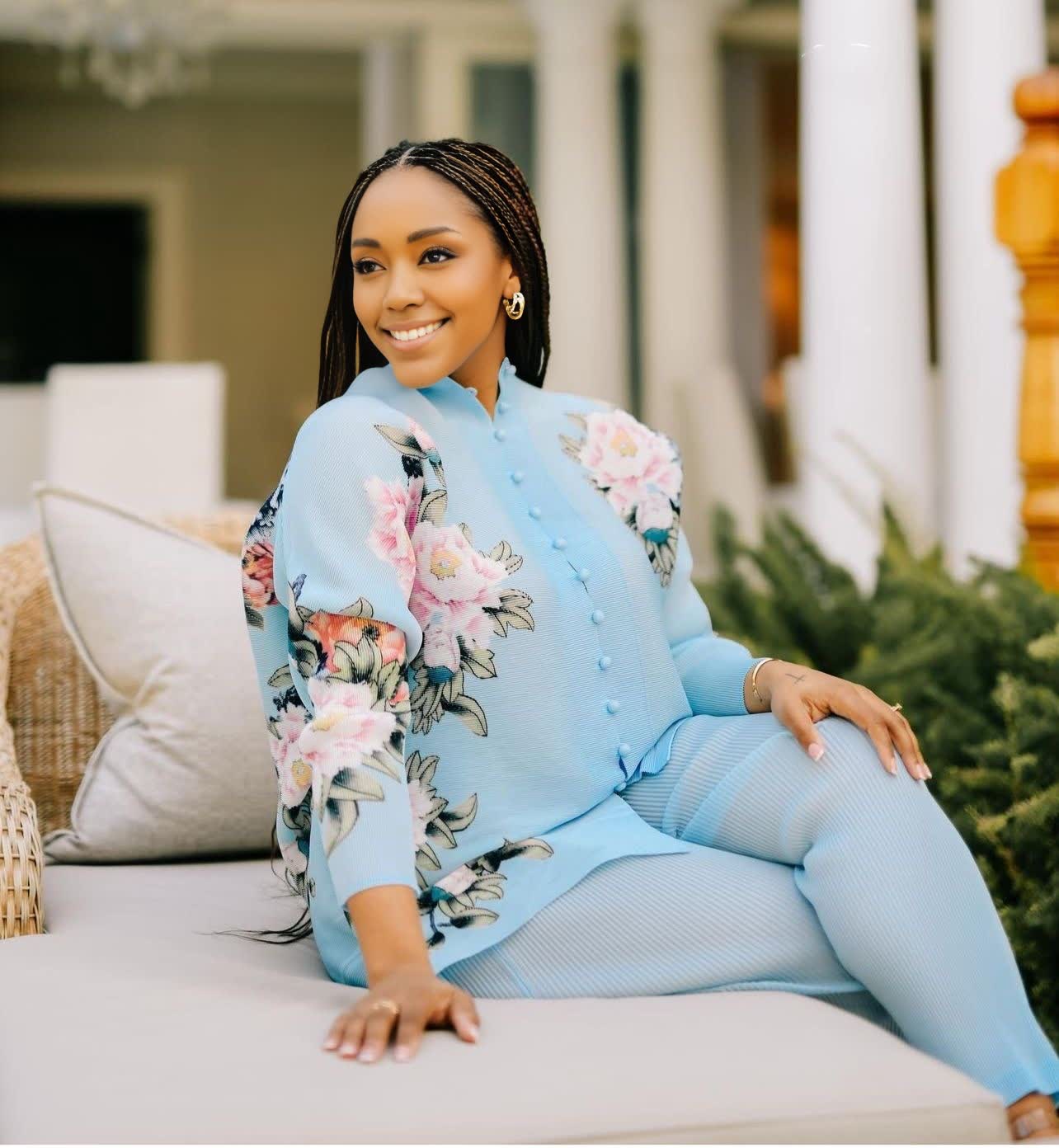 Light blue floral embroidered loose-fit twin set with long sleeves and matching pants