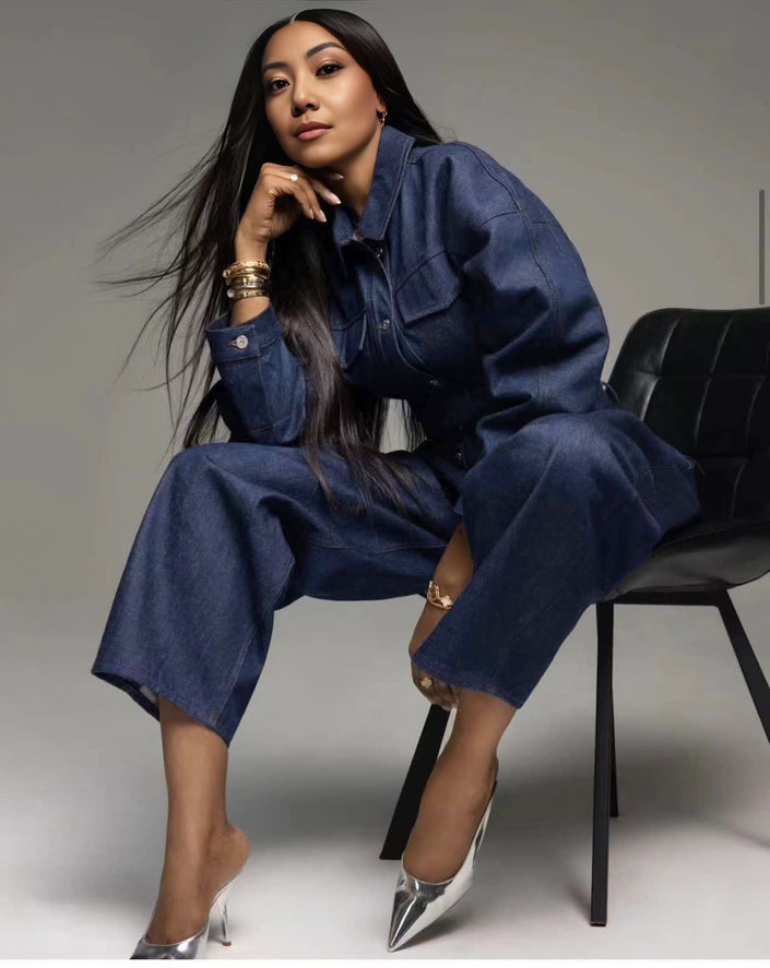 High-waist denim wide-leg pants in dark blue wash, with belt loops