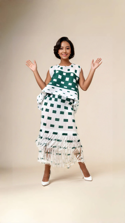 Green geometric fringe skirt with white square pattern and tassel hem fringe