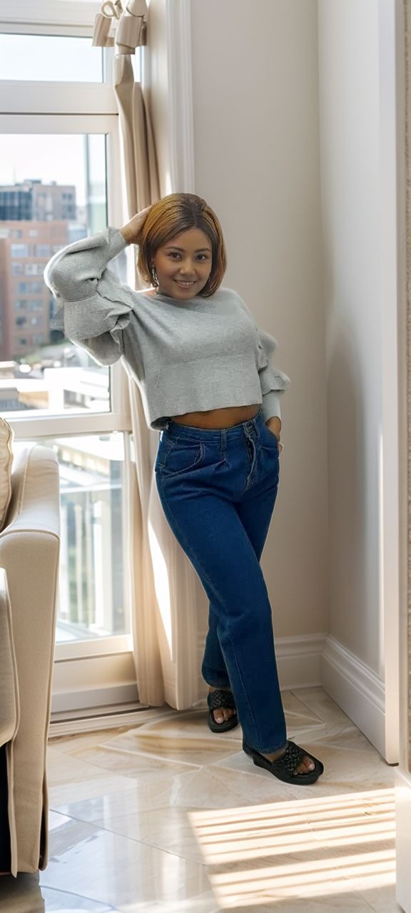 Knitted Top with Layered Sleeve Design and Round Neck