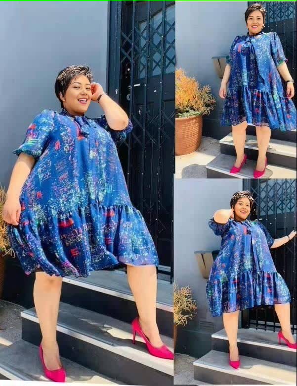 Blue printed puff-sleeve dress with bow detail, plus size, knee length.