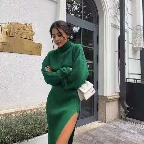 Emerald green long-sleeve knit midi dress with front slit, bodycon fit